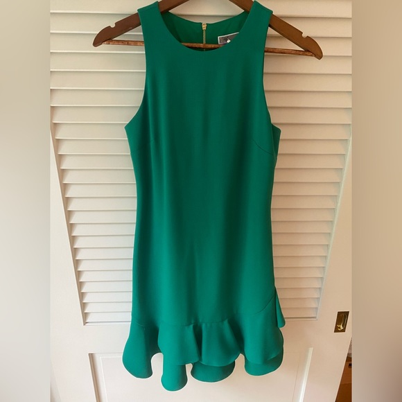 Chelsea28 Fitted Green Dress - Picture 1 of 2